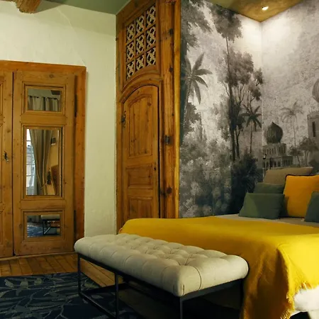La Demeure Du De Fugeres Bed & Breakfast