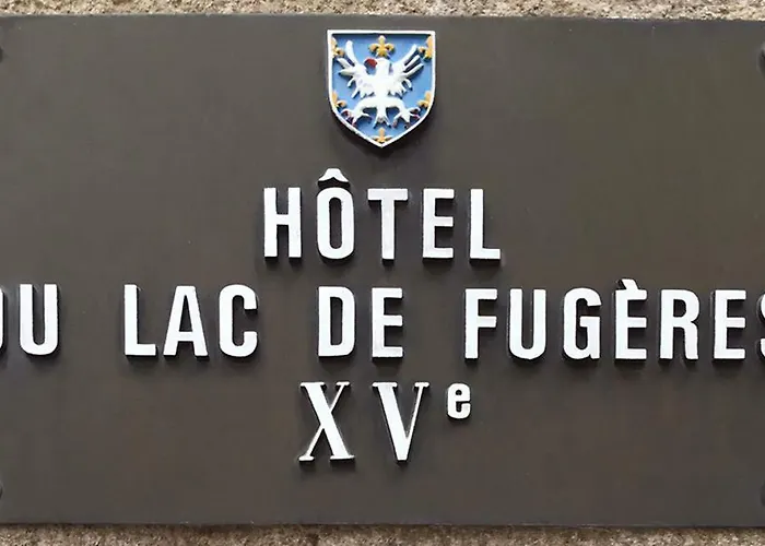 La Demeure Du De Fugeres Bed & Breakfast